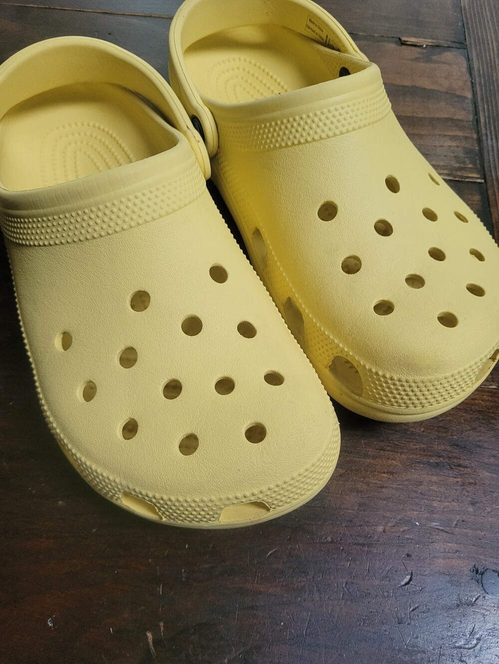 Butter Yellow Crocs Womens 9 Men's 7